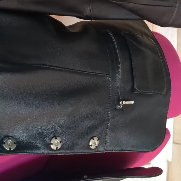 i.e. Vintage Smooth Leather Snap Front Lined Peplum Jacket Black PM - Picture 4 of 16